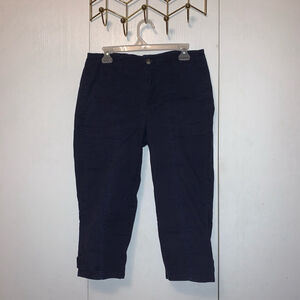 Navy blue Reitmans cotton blend capris size 10